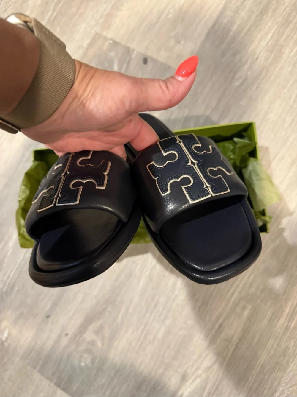 Tory Burch tory burch